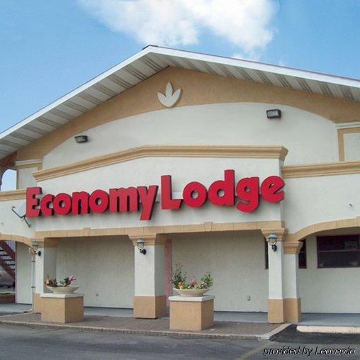 Economy Lodge Texas City Refinery Buitenkant foto