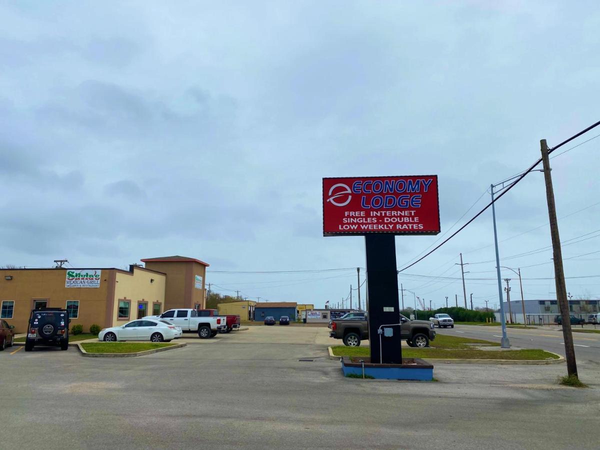Economy Lodge Texas City Refinery Buitenkant foto